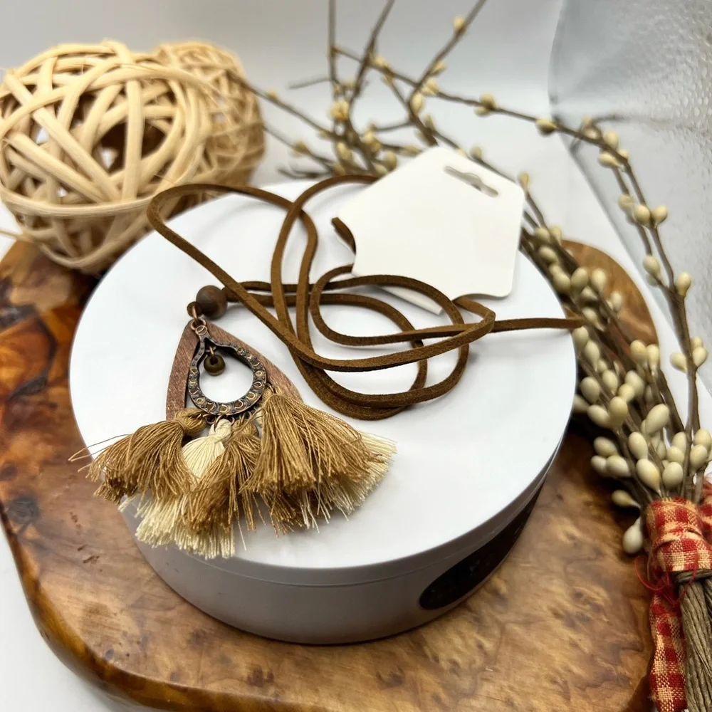 Boho Inspired Necklace on Suede Rope NEW